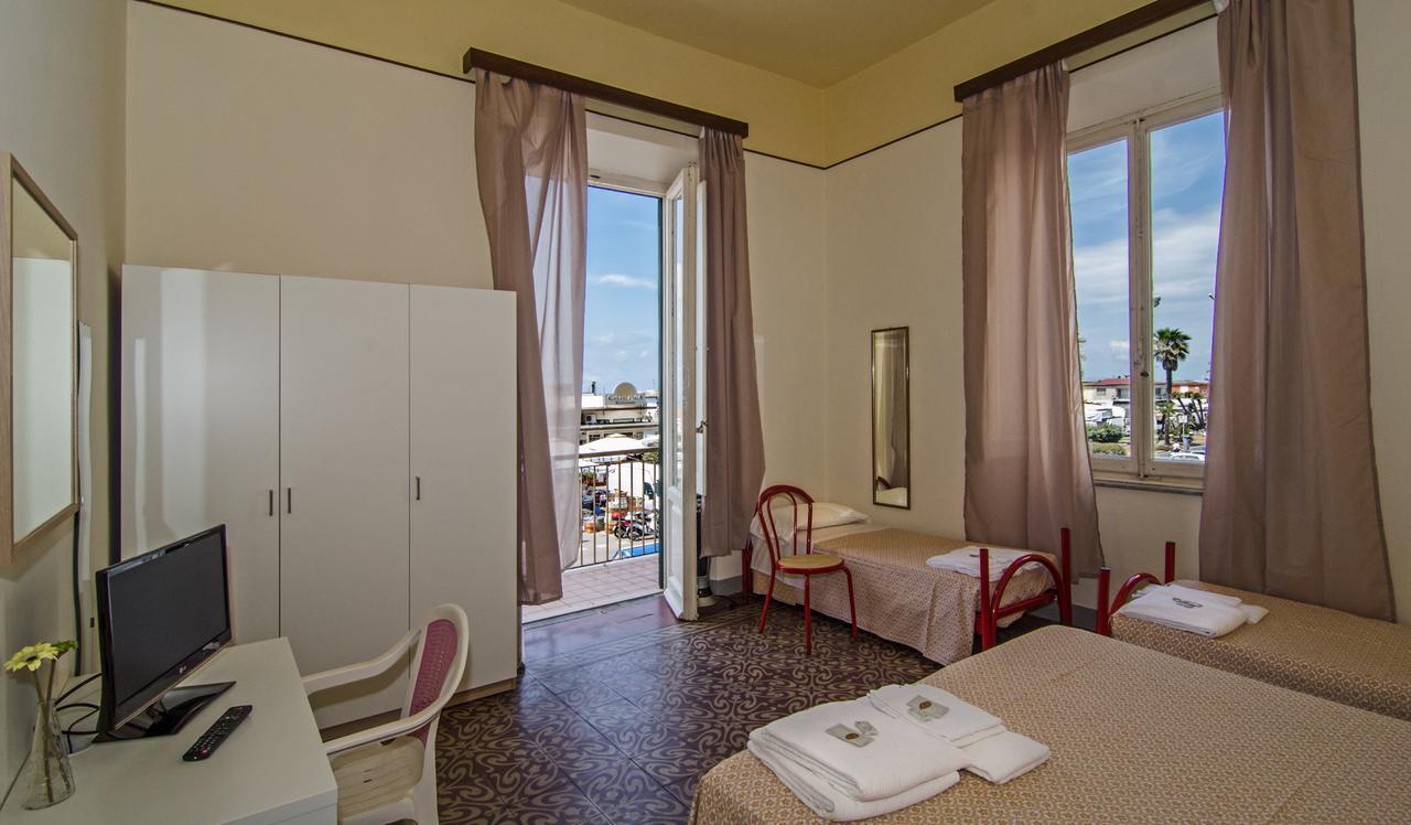 Hotel Ambra Viareggio Værelse billede